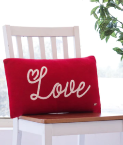 4 Ways To Spruce Up Your Living Room With Cushion Cover